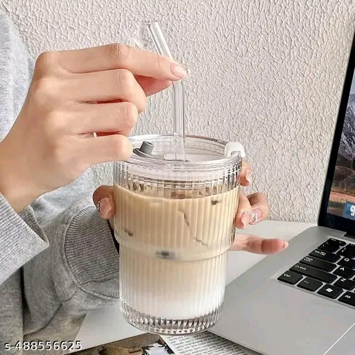 Round Glass Fruit Juice Milk Sipper Tumbler Mug With Lid And Straw For Kids- Pack Of 1- Can With Straw For Green Tea And Coffee Cup With Lid Diwali And Birthday Gift (Pack Of 1), 450 ML